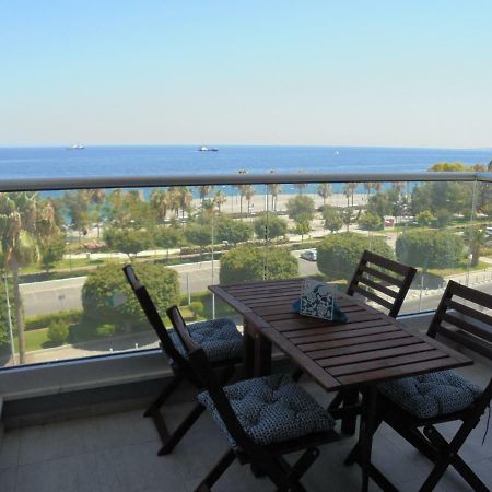 Kermia Court - Beach-Front, Modern 2 Bedroom -Sleeps 6 Limassol Exterior photo